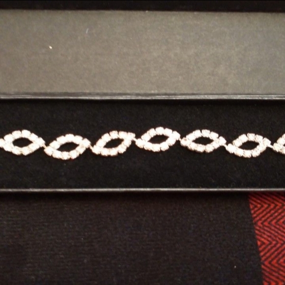 Bracelet chic with diamonds - Picture 2 of 3